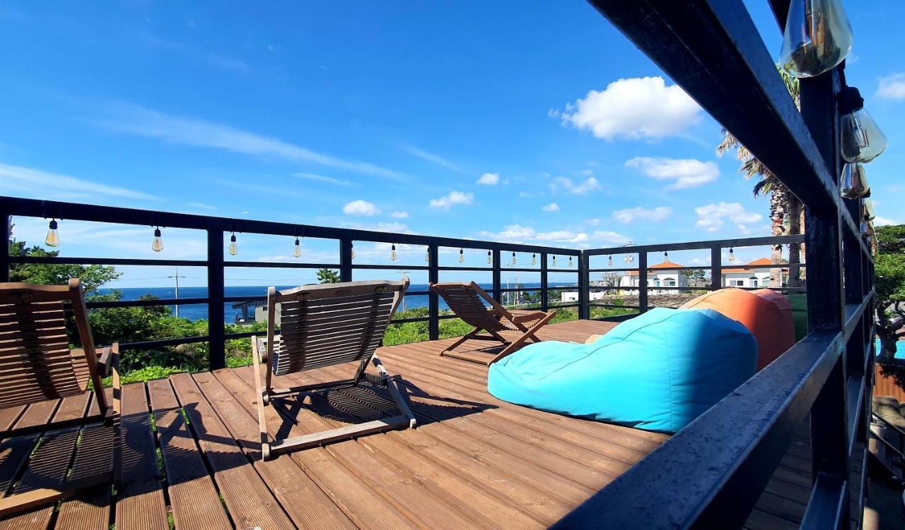 Sea Cliff Hotel Чеджудо Экстерьер фото
