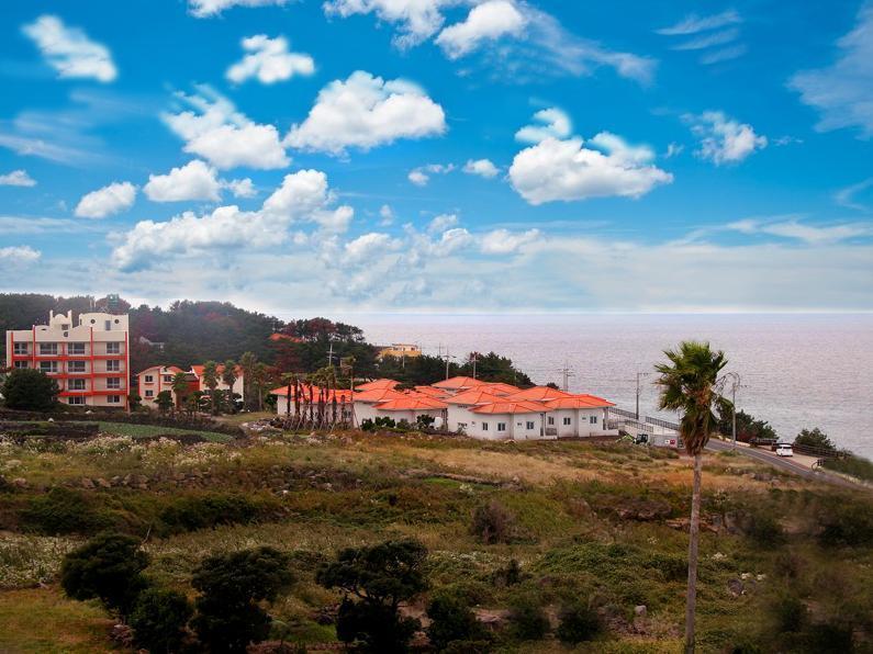 Sea Cliff Hotel Чеджудо Экстерьер фото